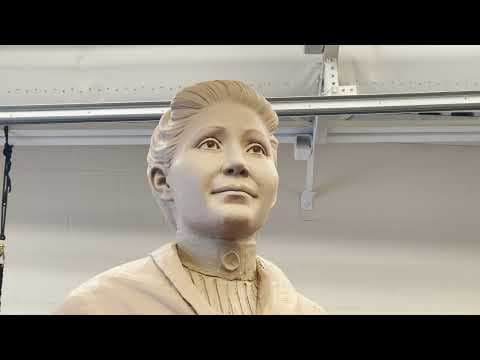 Sculpture Revealed of Dr. Susan La Flesche Picotte, the first Native American doctor