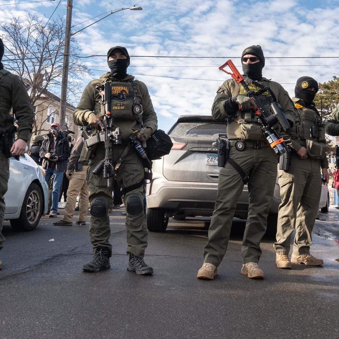 Armed Federal Agents on Park Avenue in Minneapolis